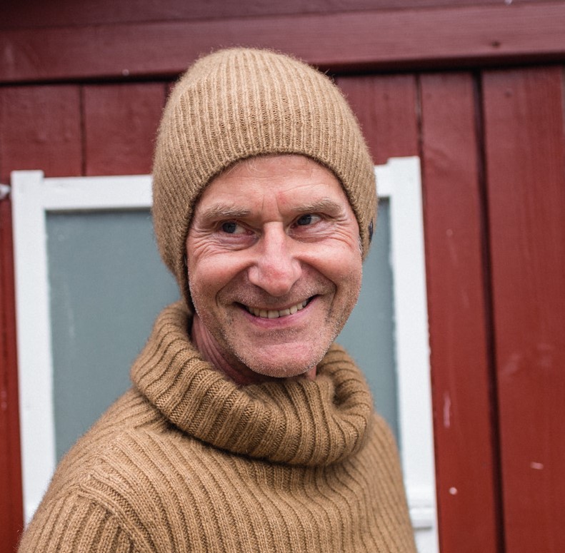 Beanie seamless knitting