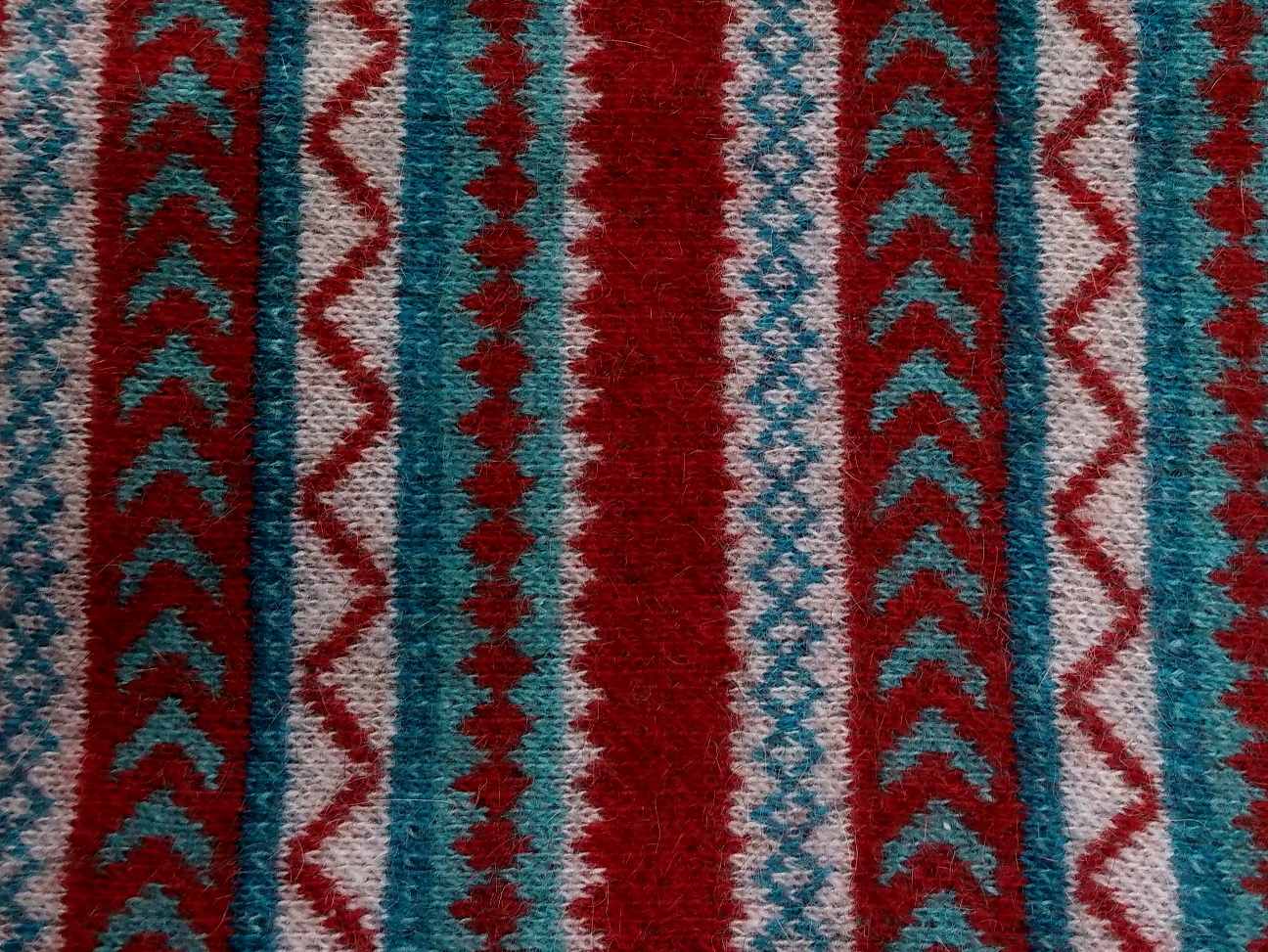 pos.sei.mo Jacquard-Halswärmer