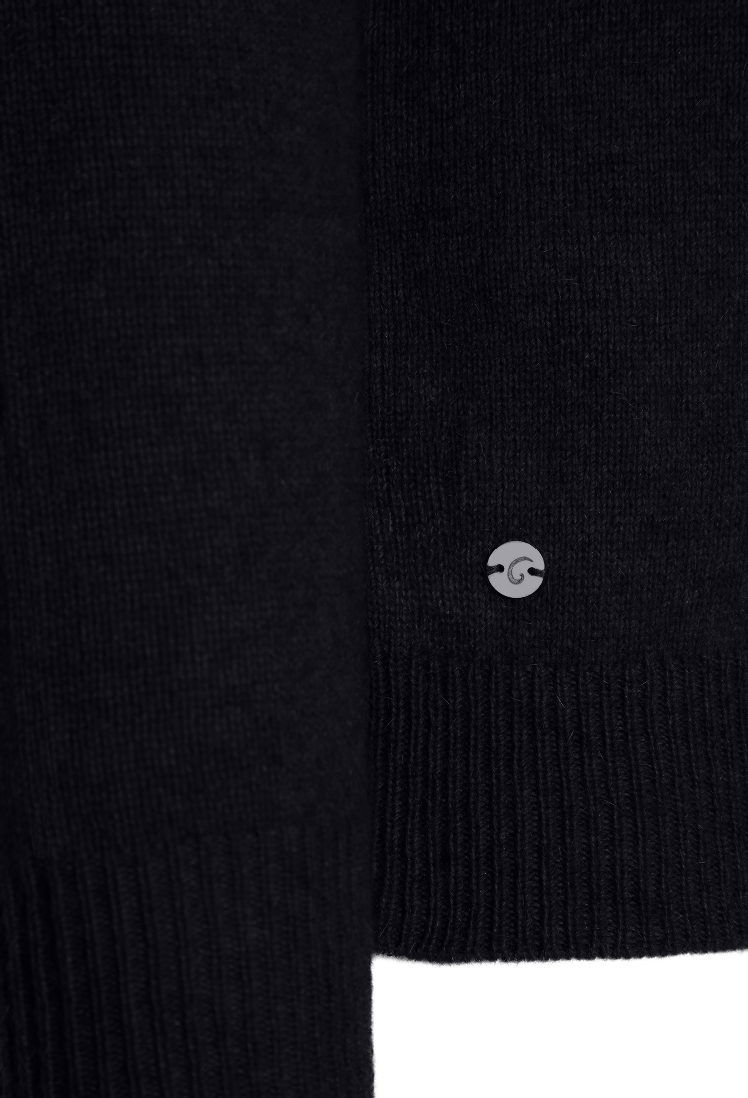 Fully Fashioned V-Pullover
