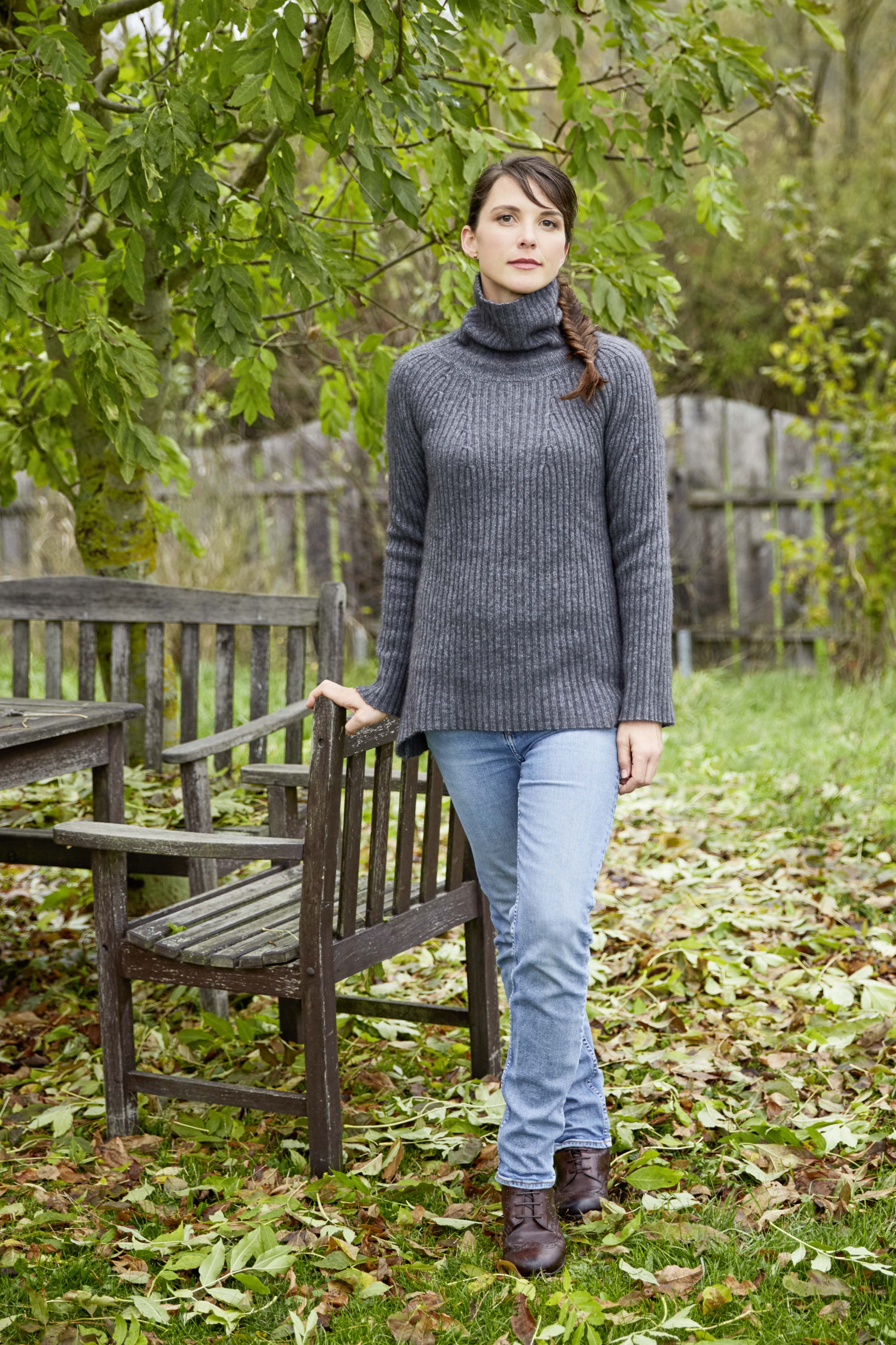 Pullover mit Rollkragen in Rippstruktur